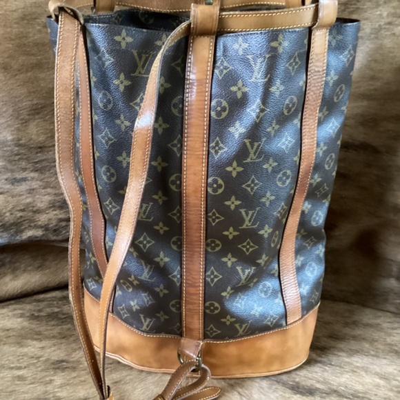 VINTAGE LOUIS VUITTON MONOGRAM CANVAS RANDONNEE GM BACKPACK - Picture 2 of 11